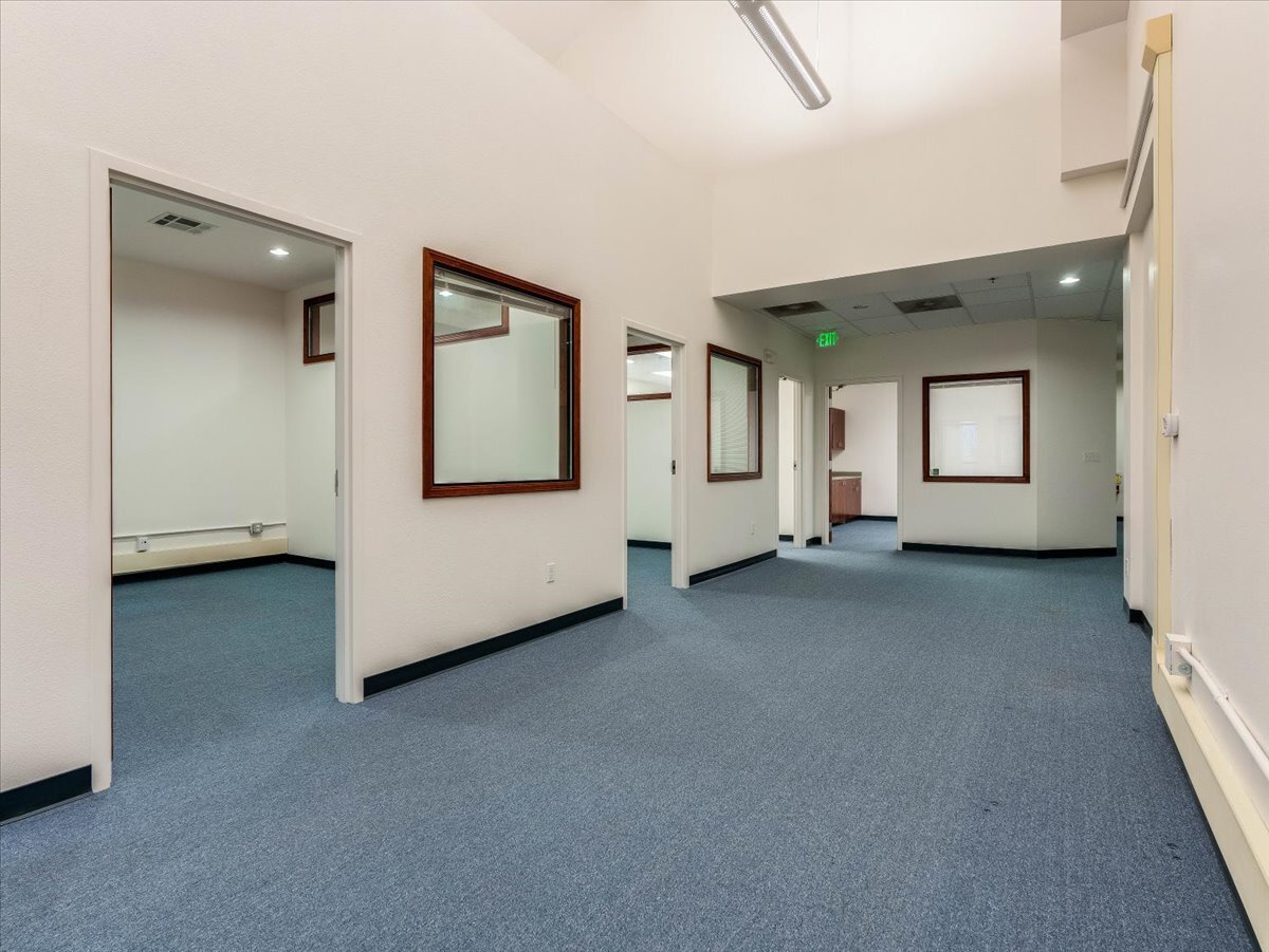 100 Cross St, San Luis Obispo, CA à louer Photo intérieure– Image 1 sur 8