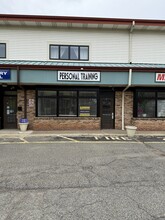 1208-1212 State Route 34, Matawan, NJ à louer Photo de l’immeuble– Image 1 sur 10