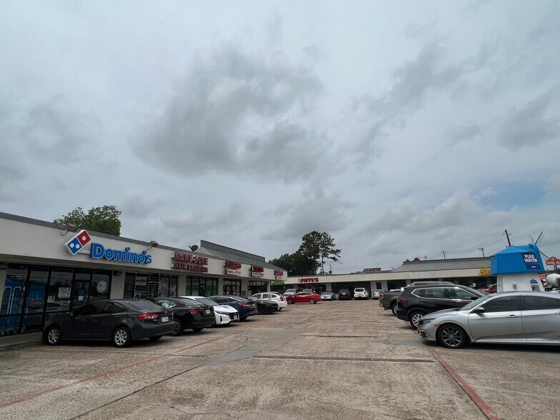 1403-1447 W Mount Houston, Houston, TX à louer - Photo de l’immeuble – Image 2 sur 6
