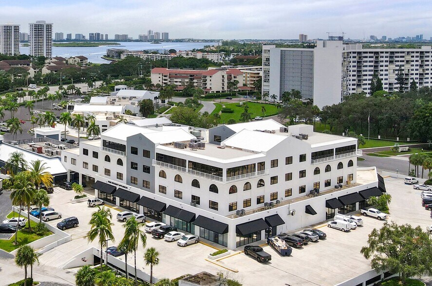 1201 US Highway 1, North Palm Beach, FL à louer - Photo de l’immeuble – Image 2 sur 7