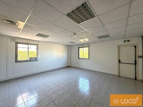 Local d'activités dans Mondouzil à vendre Photo intérieure– Image 1 sur 3