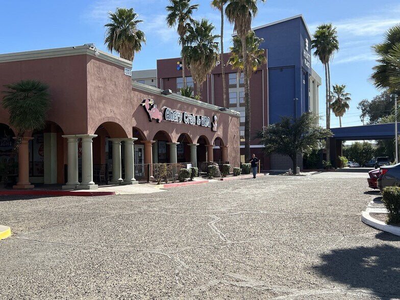 1365 W Grant Rd, Tucson, AZ à vendre - Photo de l’immeuble – Image 3 sur 29