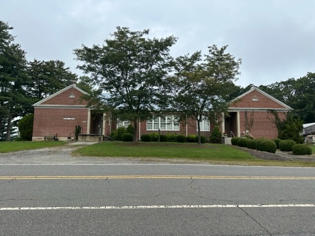 528 Piney Creek School Rd, Piney Creek, NC à vendre - Photo de l’immeuble – Image 2 sur 51
