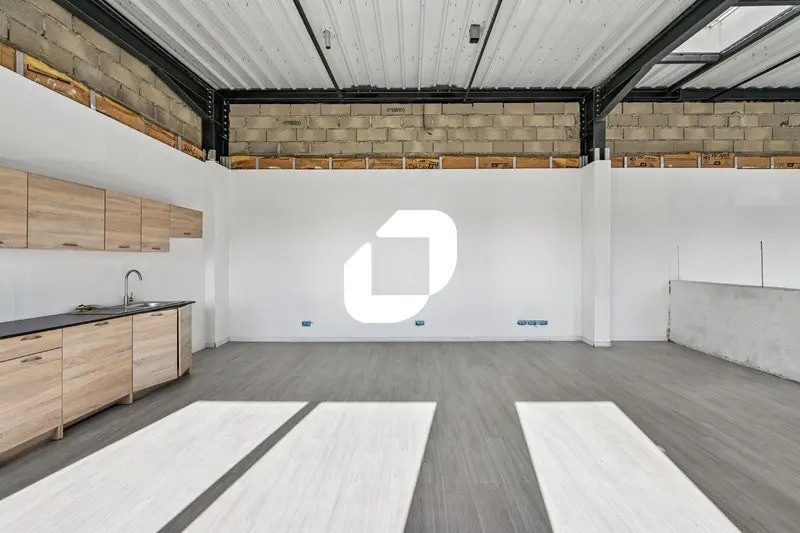 Bureau dans Viarmes à louer - Photo de l’immeuble – Image 2 sur 13