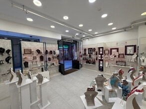 Local commercial dans Barcelone, Barcelona à louer Photo intérieure– Image 1 sur 8