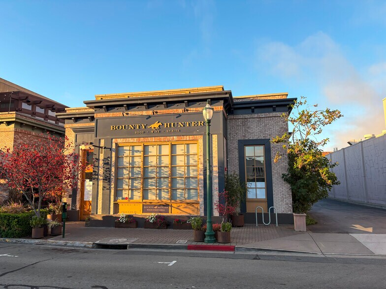 1521 Mt Diablo Blvd, Walnut Creek, CA à louer - Photo de l’immeuble – Image 2 sur 3