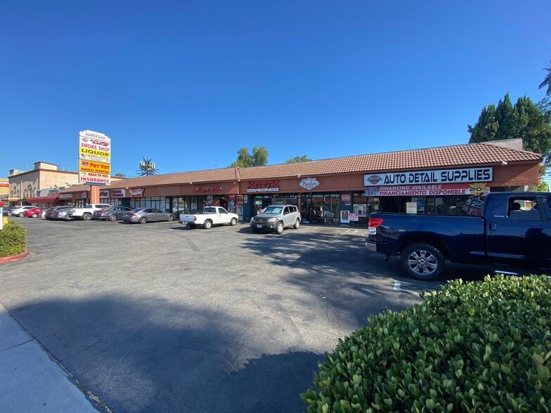 19744-19760 Sherman Way, Winnetka, CA à louer - Photo de l’immeuble – Image 3 sur 8
