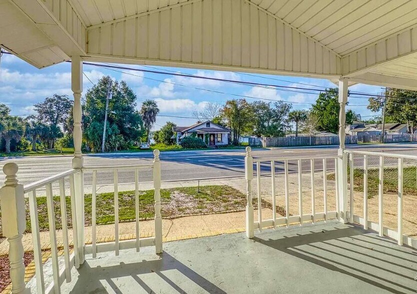 502 S Navy Blvd, Pensacola, FL à vendre - Photo de l’immeuble – Image 2 sur 4