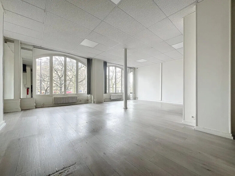 Bureau dans Paris à vendre - Photo de l’immeuble – Image 2 sur 50