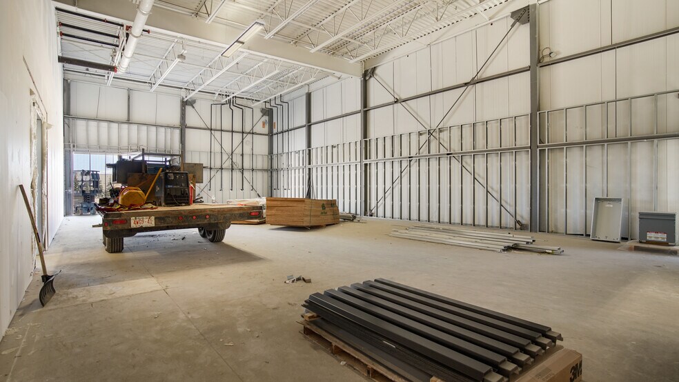 931-1013 Parsons Rd SW, Edmonton, AB à louer - Photo intérieure – Image 3 sur 5