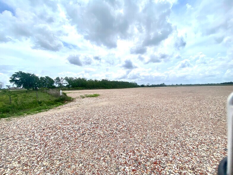 960 B 960 B FM 365, Port Arthur, TX à louer - Photo de l’immeuble – Image 3 sur 4