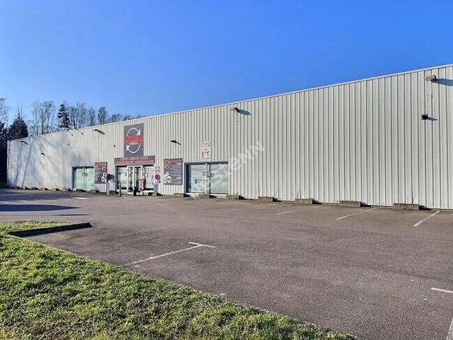 Plus de détails pour Local commercial à vendre