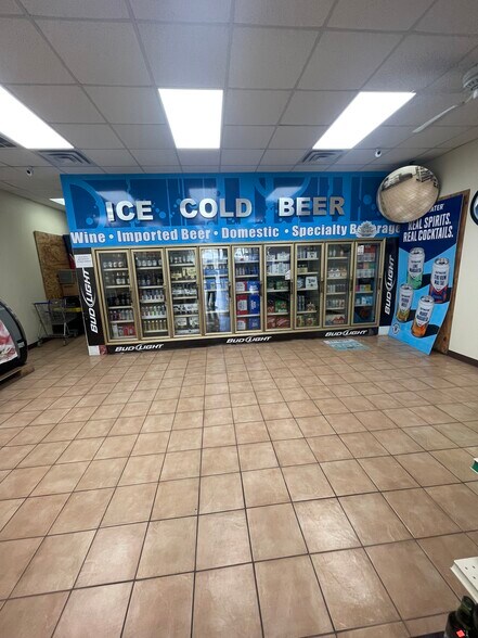 8300-8358 Long Point Rd, Houston, TX à louer - Photo de l’immeuble – Image 3 sur 6