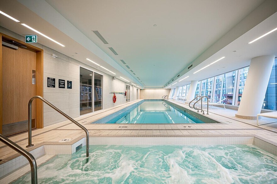 1281 Hornby St, Vancouver, BC à vendre - Photo de l’immeuble – Image 2 sur 47