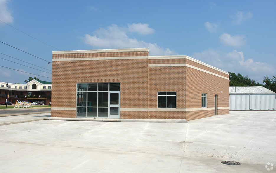 4440 N Prospect Ave, Peoria Heights, IL à louer - Photo principale – Image 1 sur 6