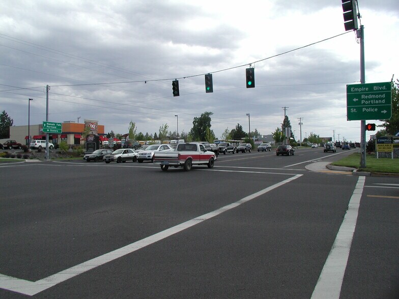 3650 N Highway 97, Bend, OR à vendre - Photo de l’immeuble – Image 3 sur 26