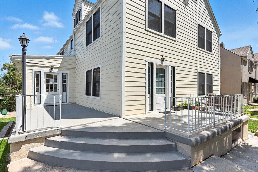 817 N 48th St, Omaha, NE à vendre - Photo de l’immeuble – Image 2 sur 46