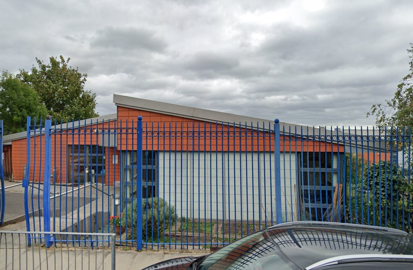 29 Wallbutton Rd, Londres à louer Photo principale– Image 1 sur 2