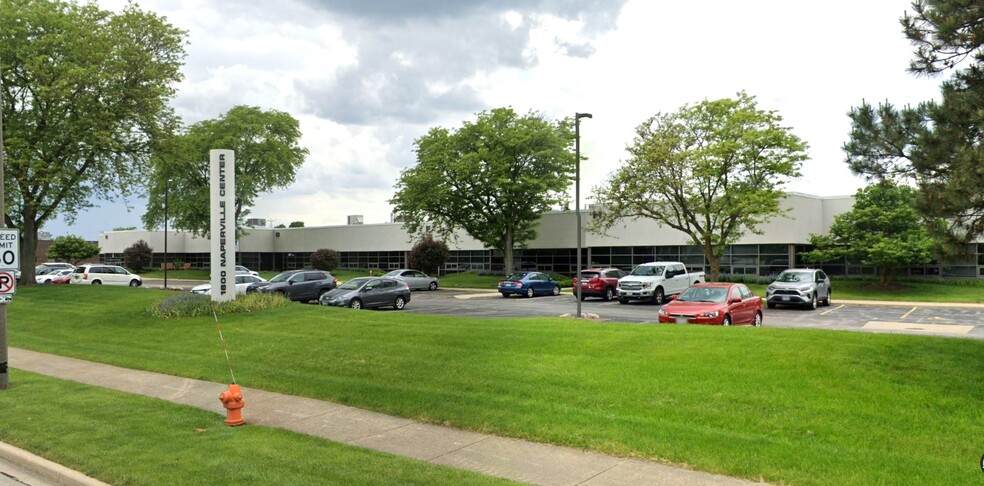 1600 Shore Rd, Naperville, IL à louer - Photo de l’immeuble – Image 1 sur 4