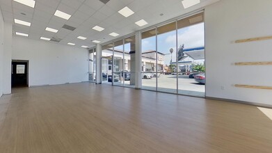 3411 W Florence Ave, Los Angeles, CA à louer Photo de l’immeuble– Image 1 sur 24