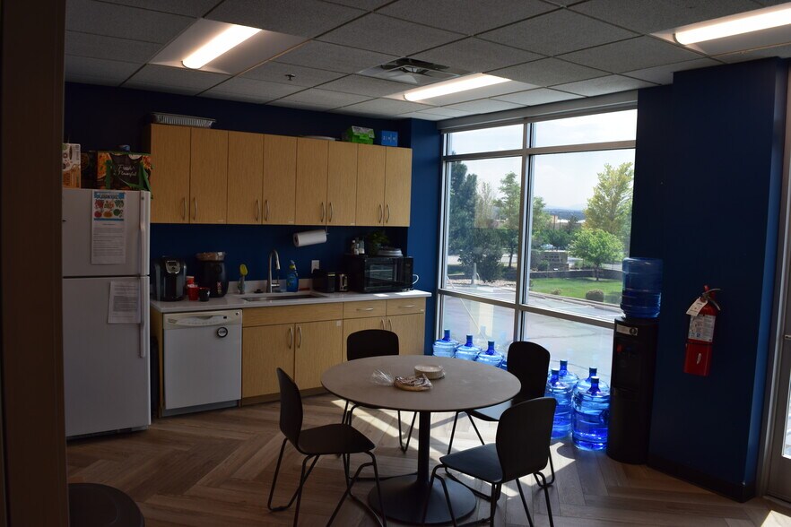 7384 S Alton Way, Centennial, CO à vendre - Photo de l’immeuble – Image 2 sur 23