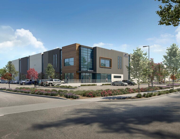 43990 Fremont Blvd, Fremont, CA à louer - Photo de l’immeuble – Image 1 sur 1