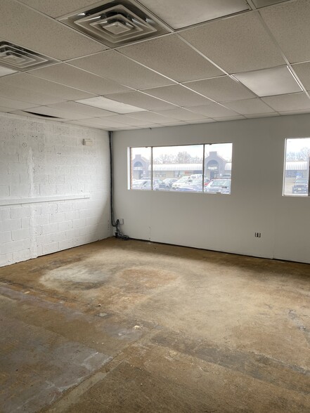1275 Bloomfield Ave, Fairfield, NJ à louer - Photo de l’immeuble – Image 3 sur 9
