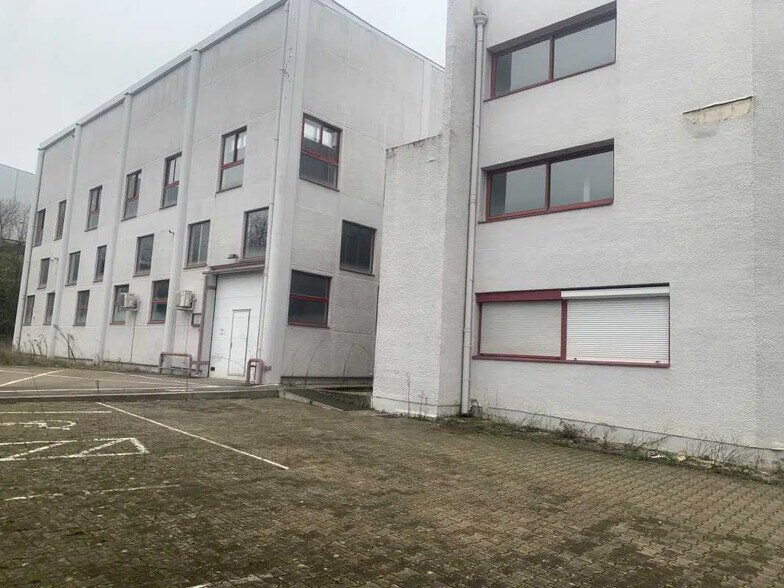 Bureau dans Champagne-au-Mont-d'Or à louer - Photo de l’immeuble – Image 2 sur 14