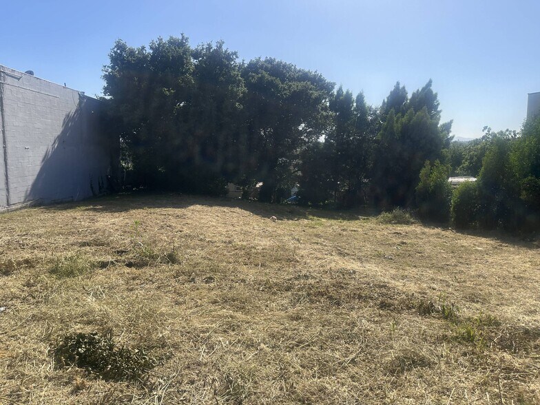 9809-9811 Macarthur Blvd, Oakland, CA à vendre - Photo de l’immeuble – Image 1 sur 22