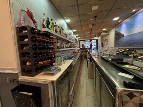 Local commercial dans Barcelone, Barcelona à louer Photo intérieure– Image 1 sur 8