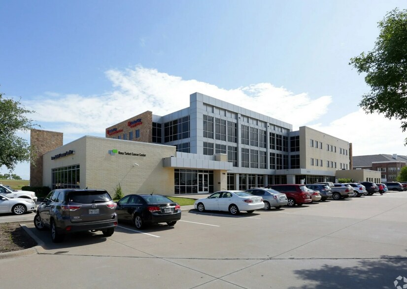 4201 Medical Center Dr, McKinney, TX à louer - Photo de l’immeuble – Image 3 sur 6
