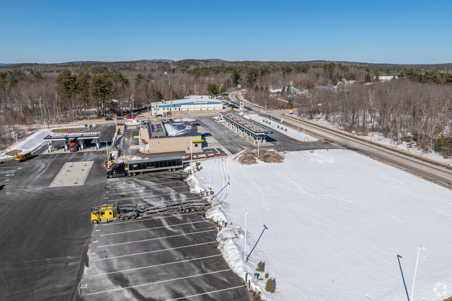 Highway 101, Raymond, NH à louer - Photo de l’immeuble – Image 3 sur 5