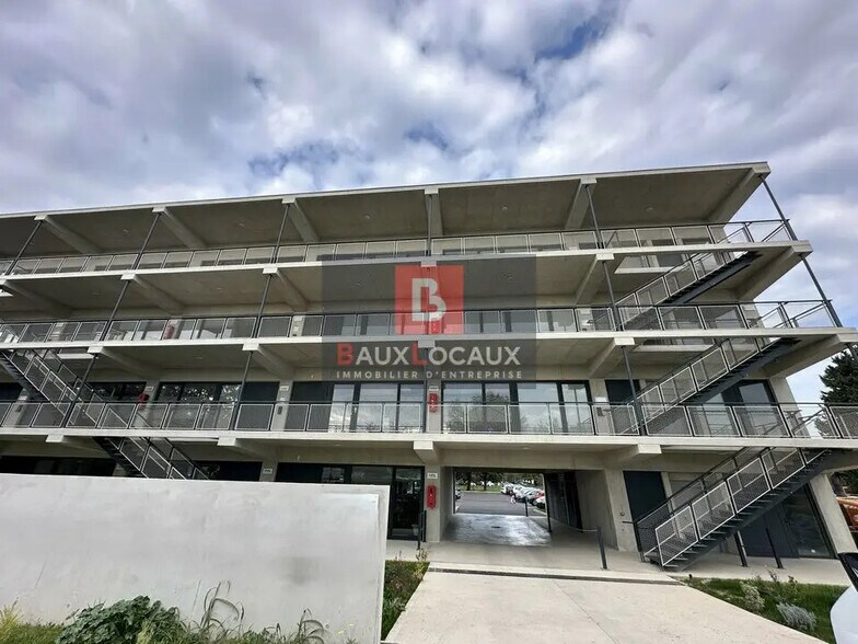 Bureau dans Avignon à louer - Photo de l’immeuble – Image 2 sur 11