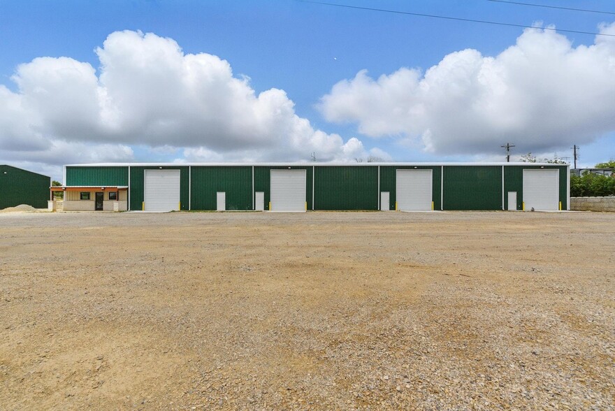 120 W Scenic Trl, Weatherford, TX à louer - Photo de l’immeuble – Image 3 sur 26