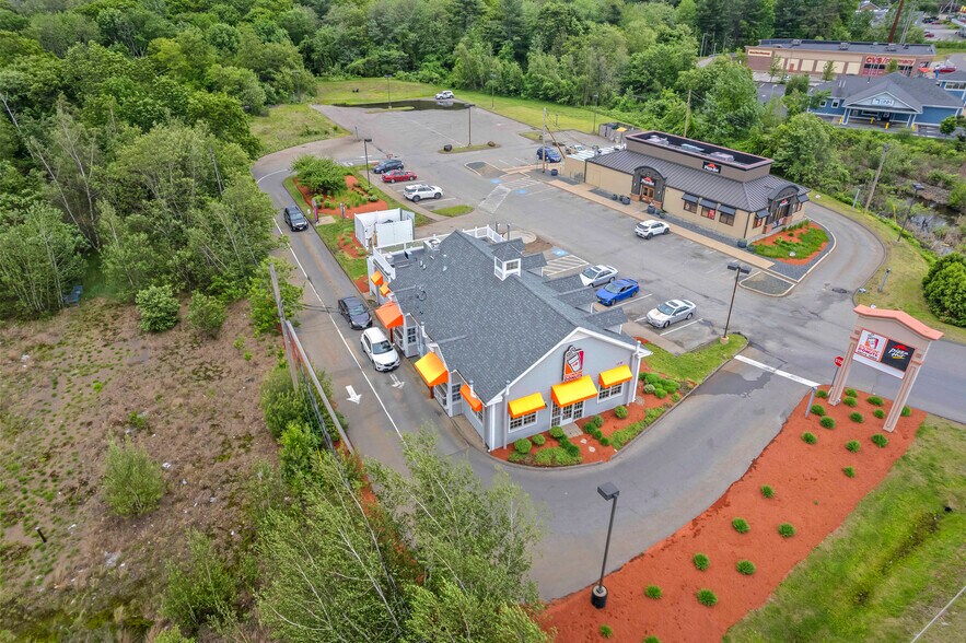 Pizza Hut & Dunkin' portefeuille de 2 biens à vendre sur LoopNet.fr - Photo de l’immeuble – Image 3 sur 10