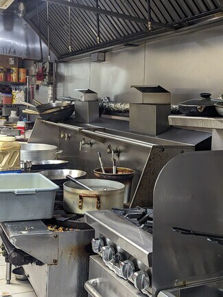 Plus de détails pour 2241-2249 Westchester Ave, Bronx, NY - Local commercial à louer