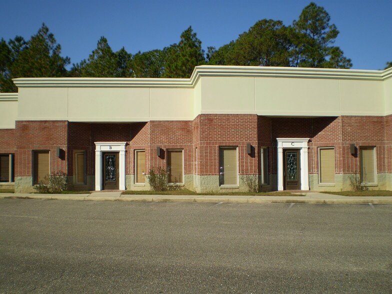 13155 Shriners Blvd, Biloxi, MS à louer - Photo de l’immeuble – Image 2 sur 19