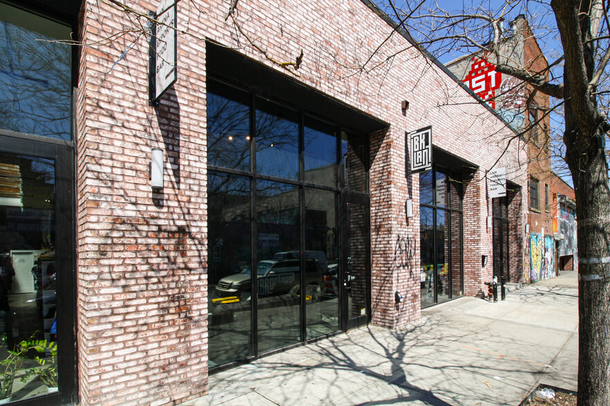 333 Troutman St, Brooklyn, NY à louer - Photo de l’immeuble – Image 1 sur 3