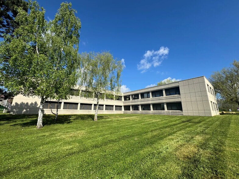 Bureau dans Reims à vendre - Photo de l’immeuble – Image 1 sur 5