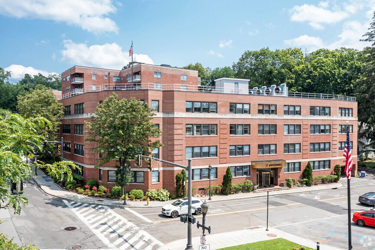 2 Overhill Rd, Scarsdale, NY à louer Photo de l’immeuble– Image 1 sur 8