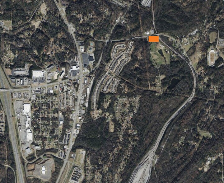 650 Black Creek Rd, Fultondale, AL à louer - Photo principale – Image 1 sur 10