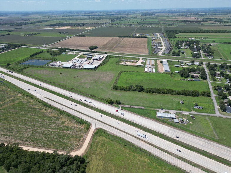 Ave 8th & Interstate 69, Beasley, TX à vendre - Photo de l’immeuble – Image 3 sur 12