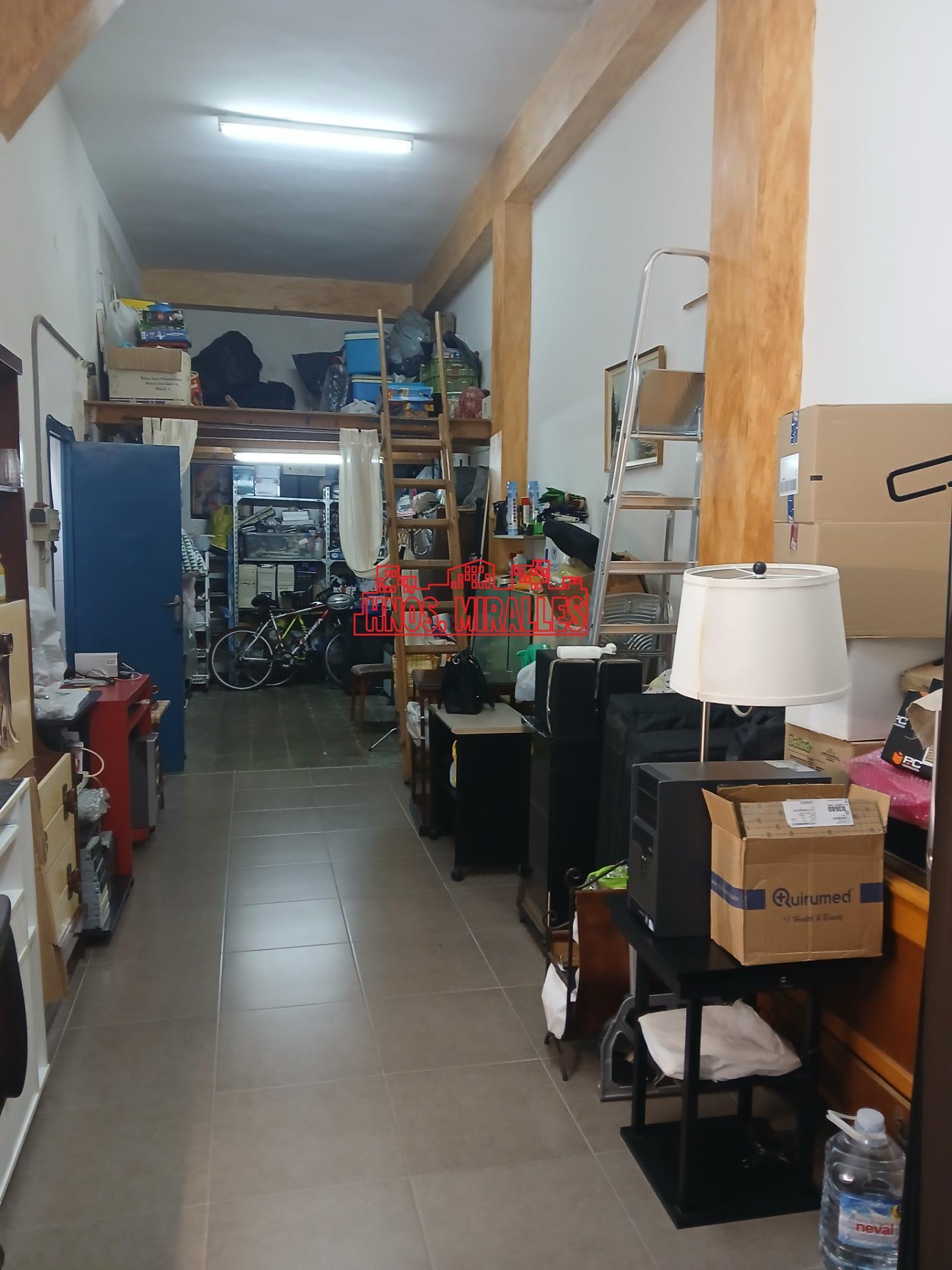 Local commercial dans Aspe à vendre Photo intérieure– Image 1 sur 5