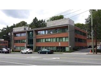 305 Northern Blvd, Great Neck, NY à louer - Photo de l’immeuble – Image 3 sur 9