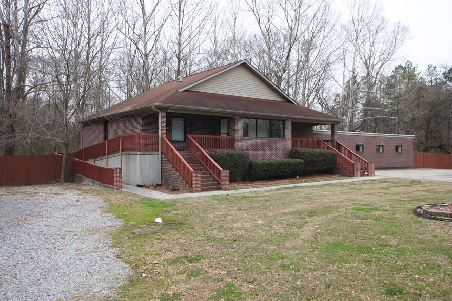 691 N Cave Spring St, Cedartown, GA à vendre - Photo principale – Image 1 sur 13