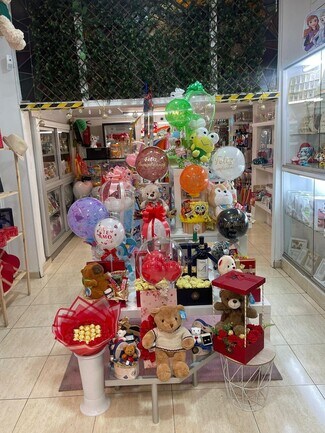 Plus de détails pour Local commercial à louer