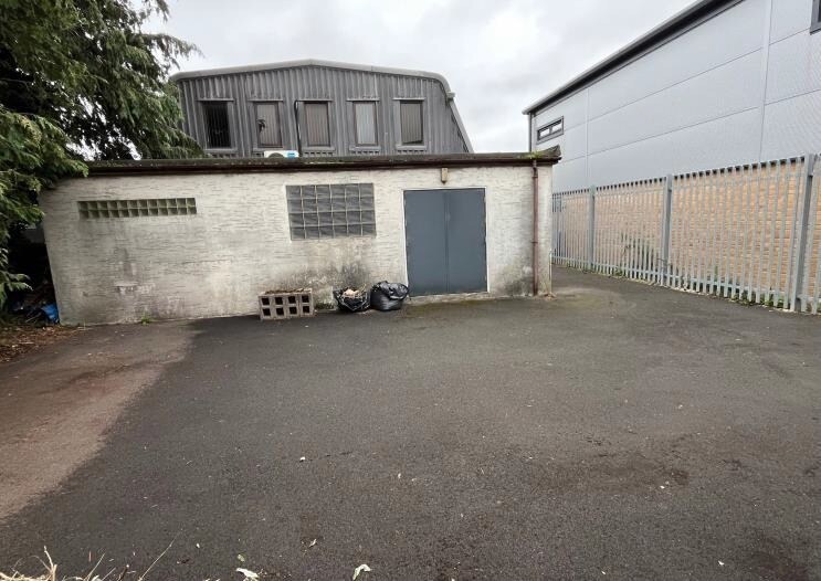 6 Mannings Heath Rd, Poole à vendre - Photo de l’immeuble – Image 3 sur 7