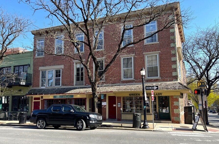 102 E State St, Kennett Square, PA à louer - Photo principale – Image 1 sur 3