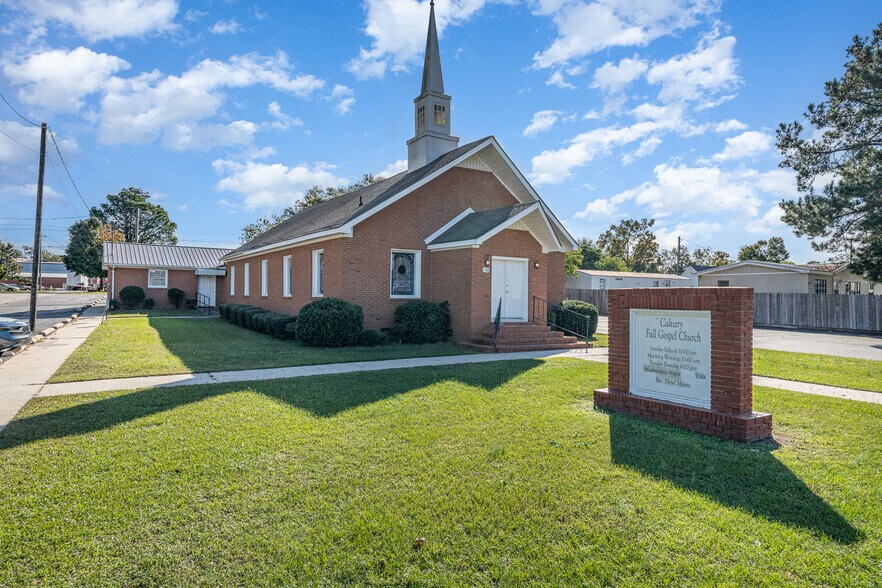 178 Railroad st, Coats, NC à vendre - Photo principale – Image 1 sur 25