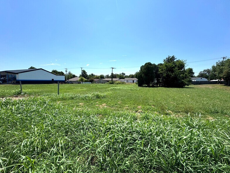 7530 15th st, Midwest City, OK à vendre - Photo de l’immeuble – Image 1 sur 3